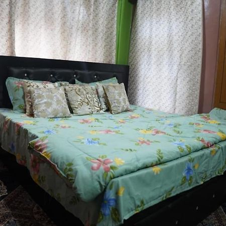 Wani Guest House Gulmarg Zewnętrze zdjęcie